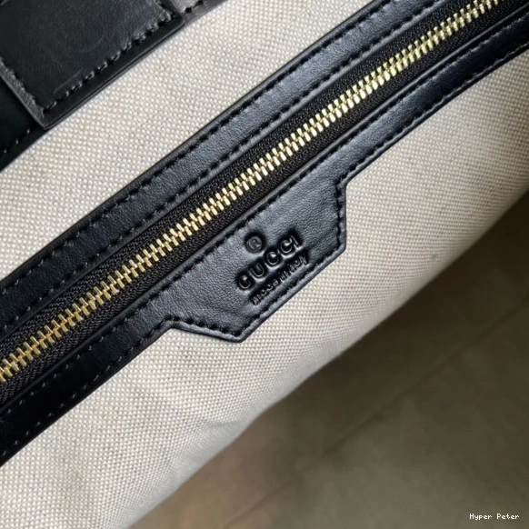 Hyper Peter GUCCI GG medium leather matelassé tote 0709